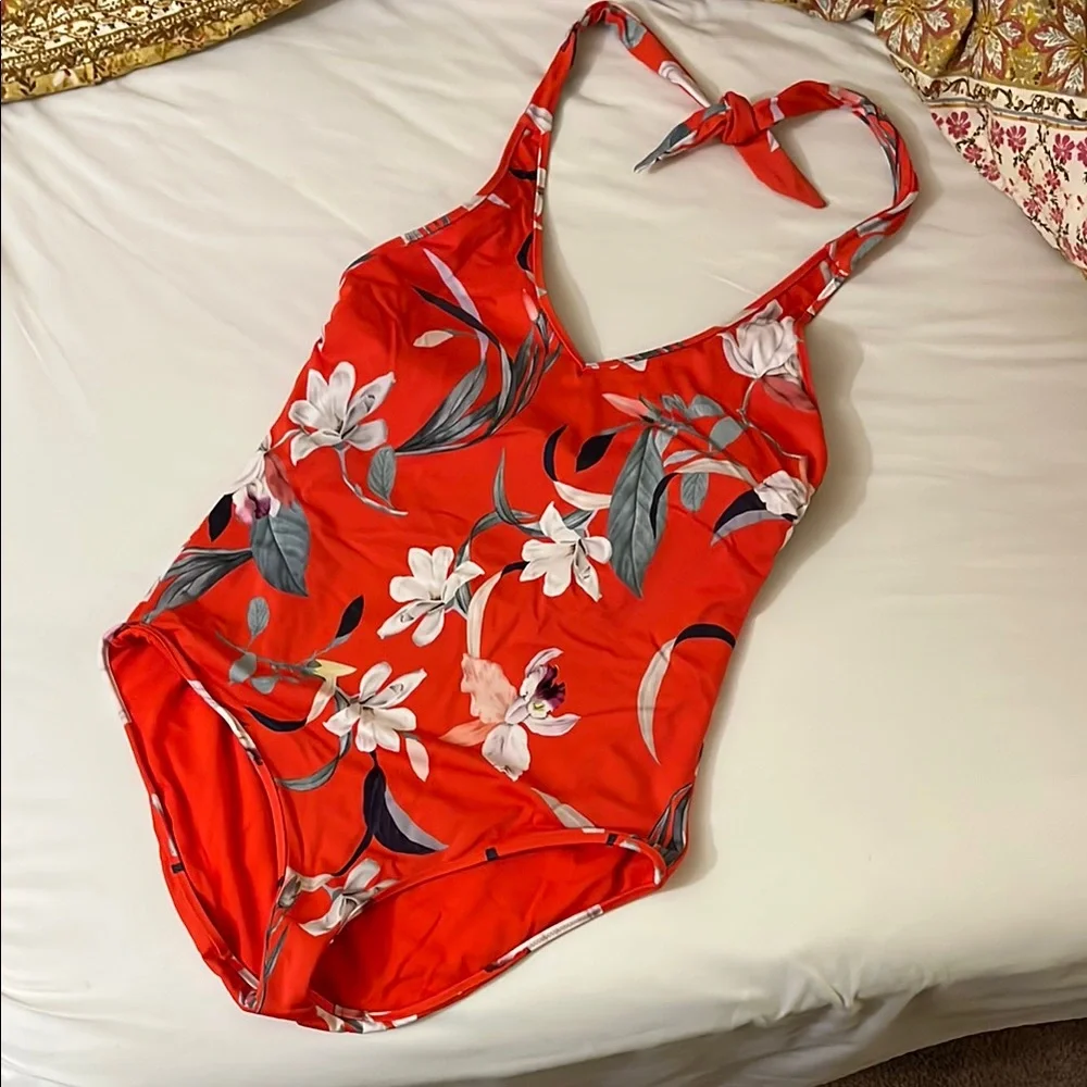 Athleta One Piece Swimsuit Size MT - Picture 1 of 3